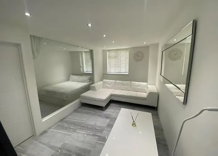 A Comfort & Peaceful Apartment